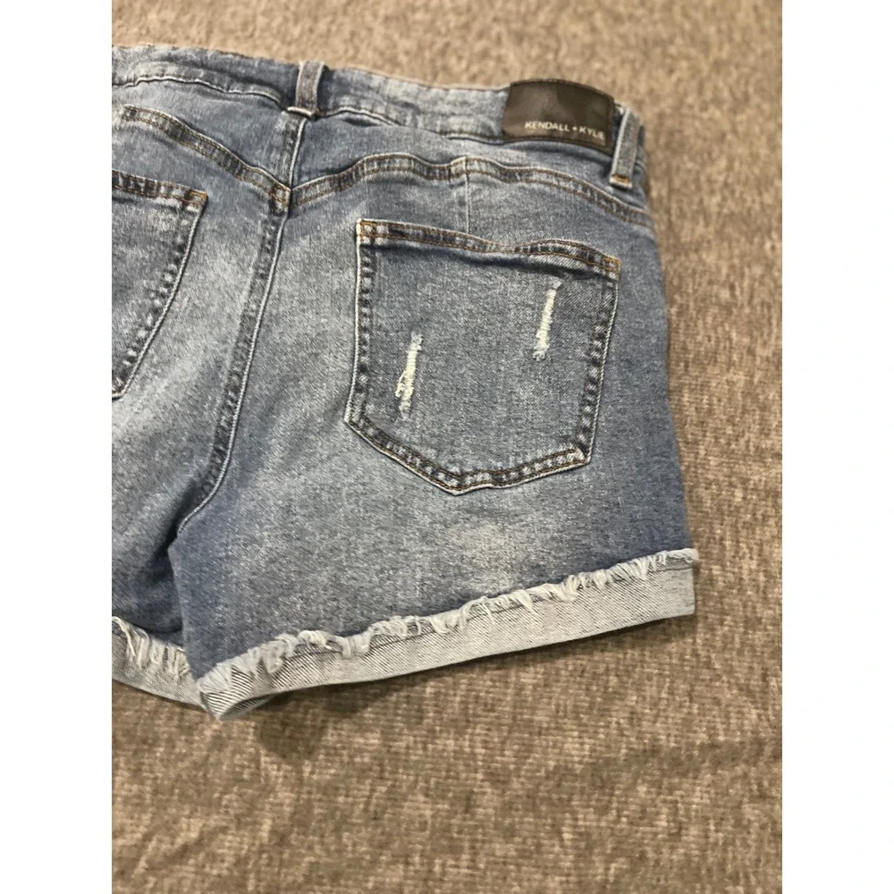 Kendall & Kylie unleash your